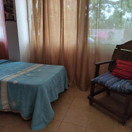 Near Lake Hostal บากาลาร์ ห้อง รูปภาพ