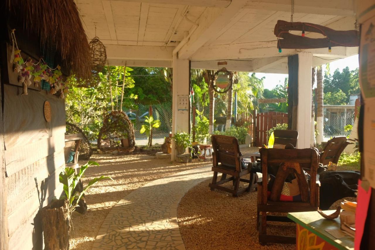 Near Lake Hostal บากาลาร์ ภายนอก รูปภาพ