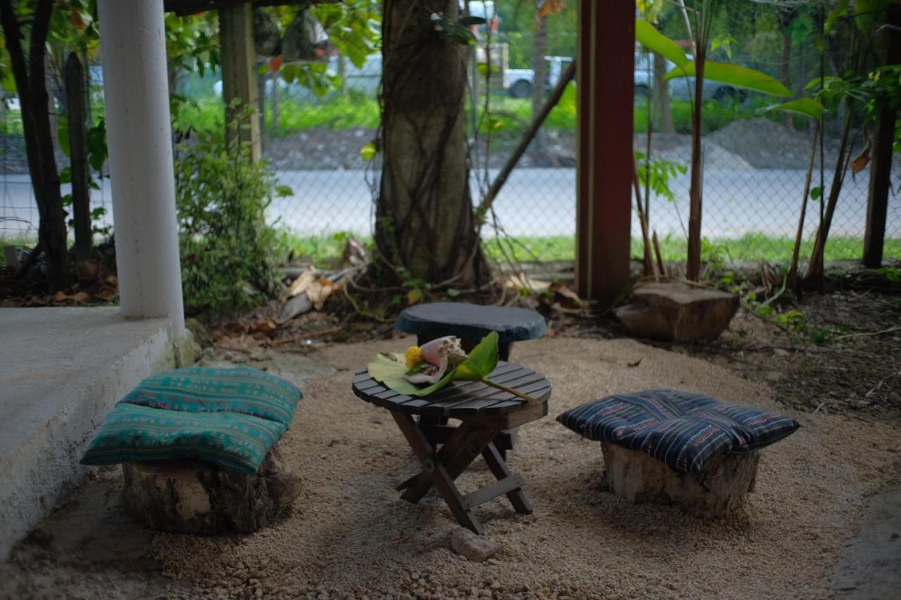 Near Lake Hostal บากาลาร์ ภายนอก รูปภาพ