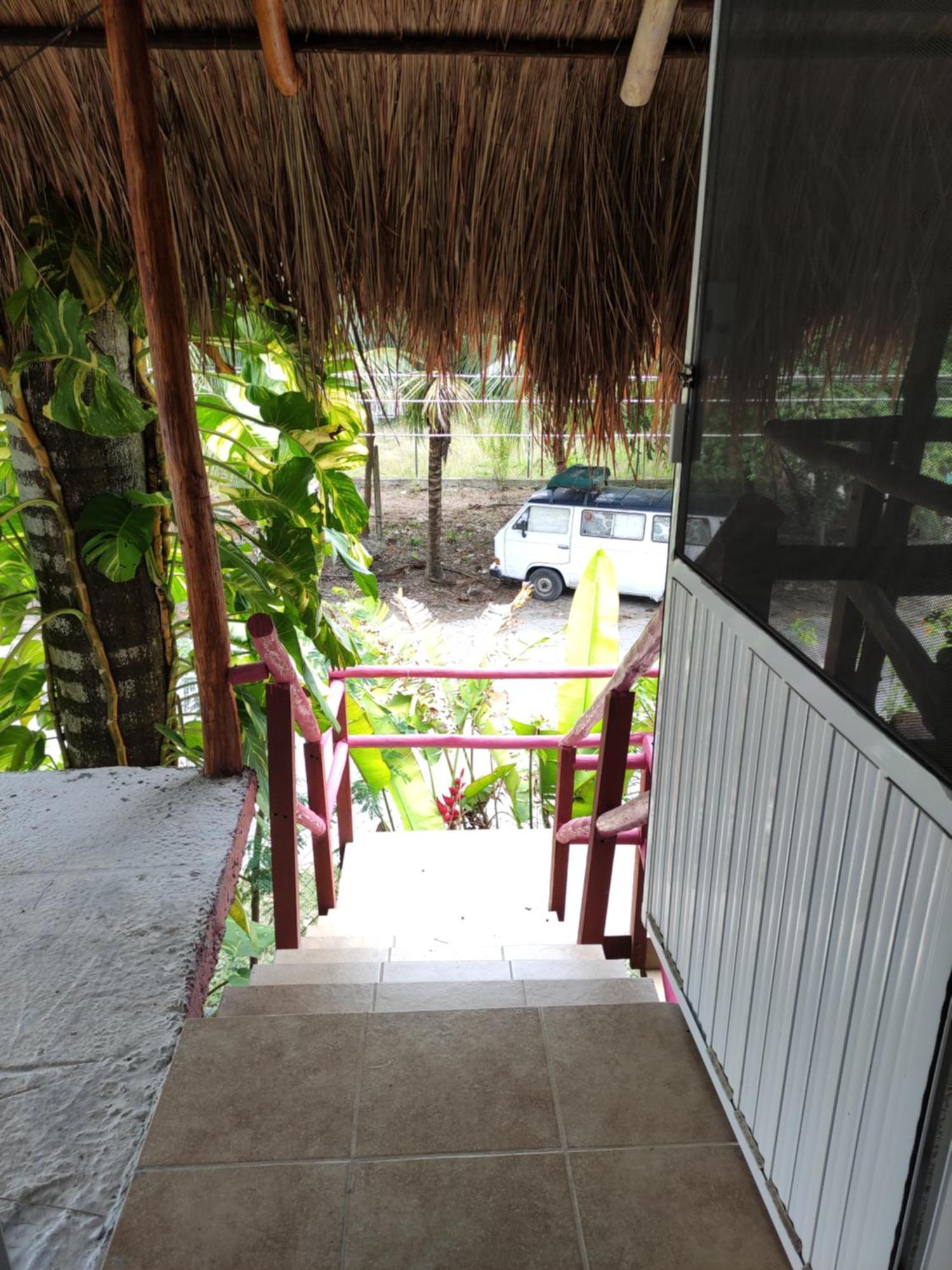 Near Lake Hostal บากาลาร์ ห้อง รูปภาพ